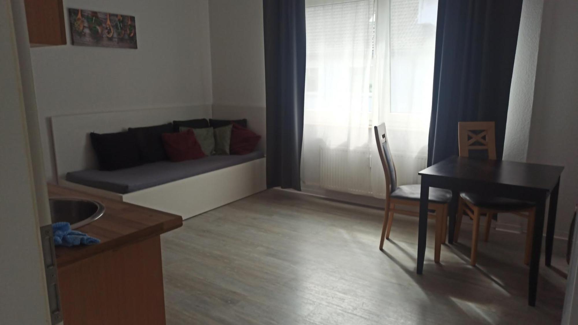 Helle Ferienwohnung An Der Rheinpromenade 50 Qm Duisburg Exteriör bild