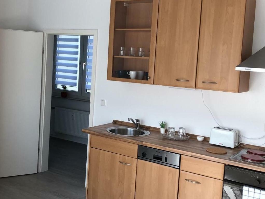 Helle Ferienwohnung An Der Rheinpromenade 50 Qm Duisburg Exteriör bild